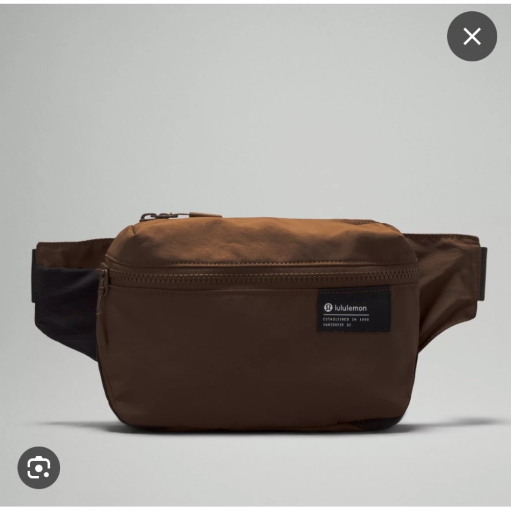 NWT Lululemon Athletica Clean Lines Belt Bag 2L - Picture 1 of 15
